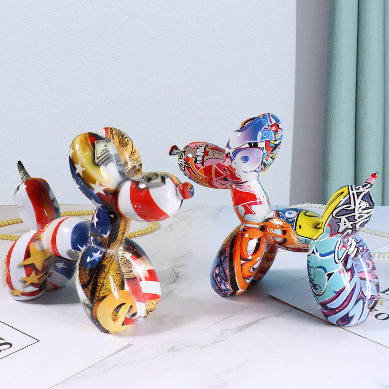 Resin Art Stand - بالون نقل المياه غريب الأطوار تمثال
