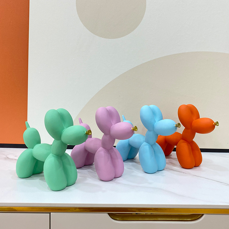 بالون نقل المياه غريب الأطوار  - مراجعة Resin Art Stand وسعره