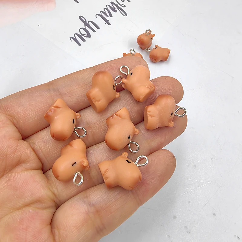 10 قطع من تعليقات الكابيبارا ا - مراجعة Resin Art Jewellery Kit وسعره