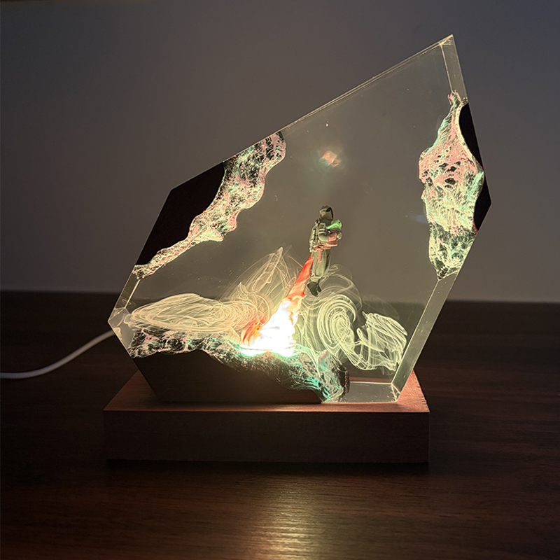 مصباح طاولة على شكل كائن حي من - مراجعة Resin Art Baby وسعره