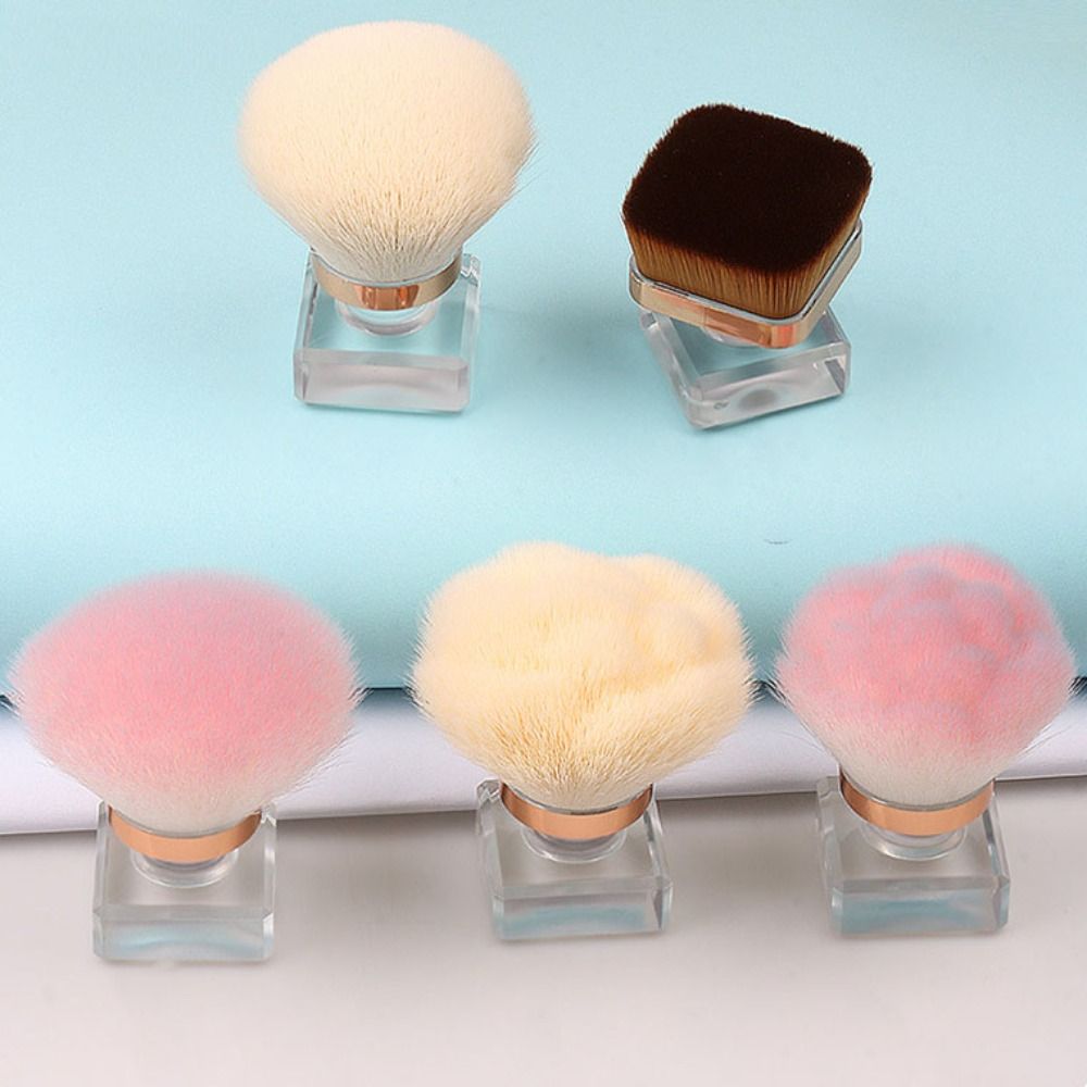 فرشاة مكياج محمولة على شكل ورد - مراجعة Resin Art For Rose وسعره